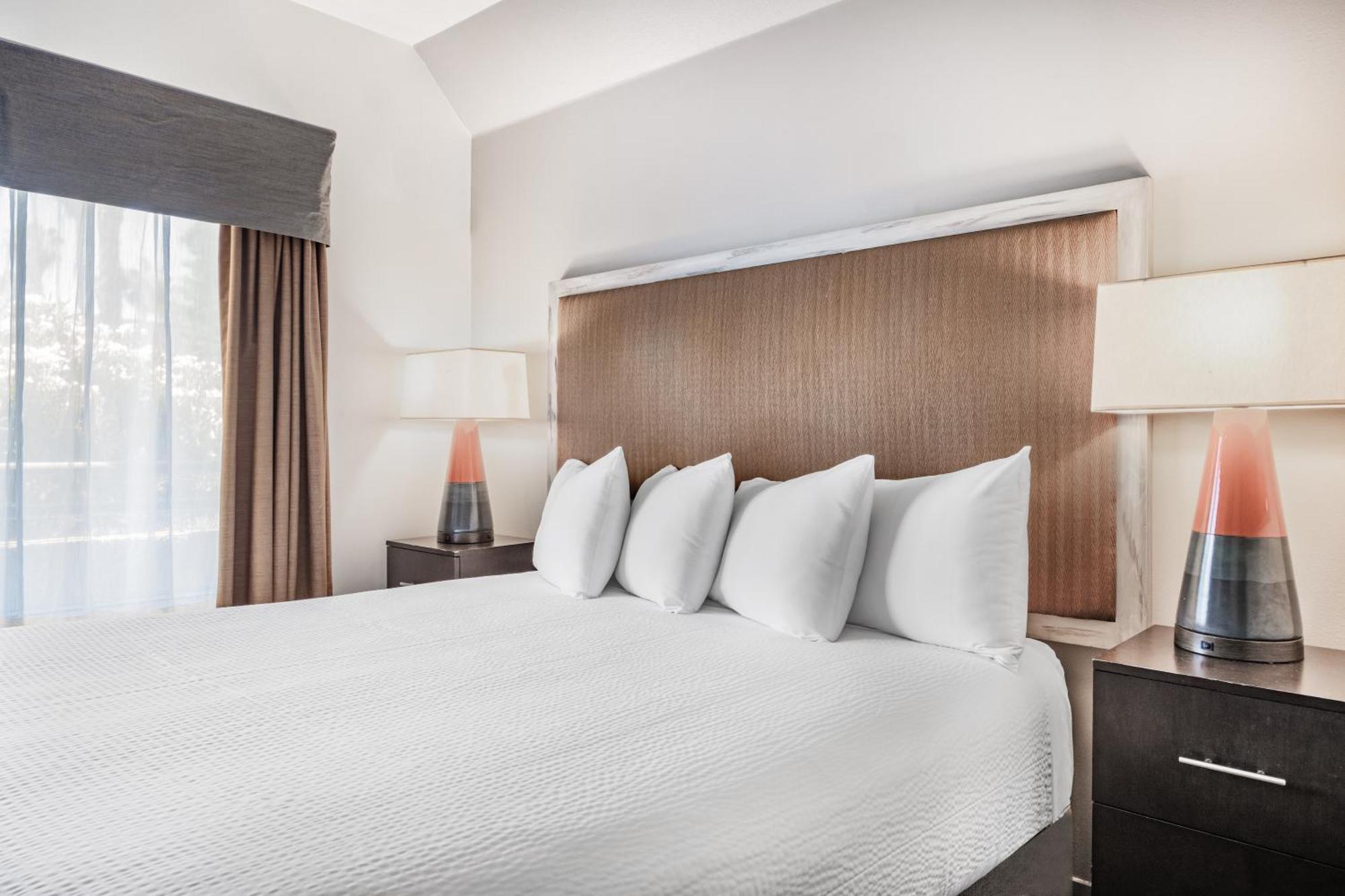 Готель Ramada By Wyndham Бейкерсфілд Екстер'єр фото